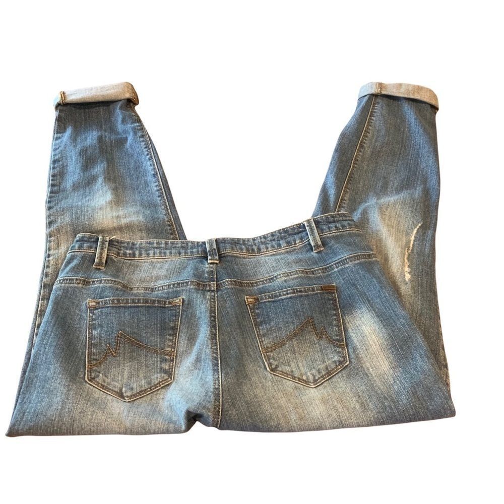 Wax Jeans Women’s Boyfriend Distressed Sz 8